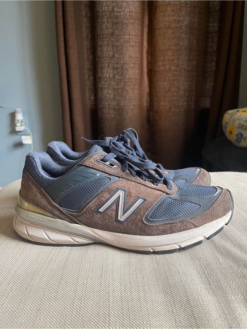 New Balance 990v5 Men's Brown & Navy Mesh Suede Trainers